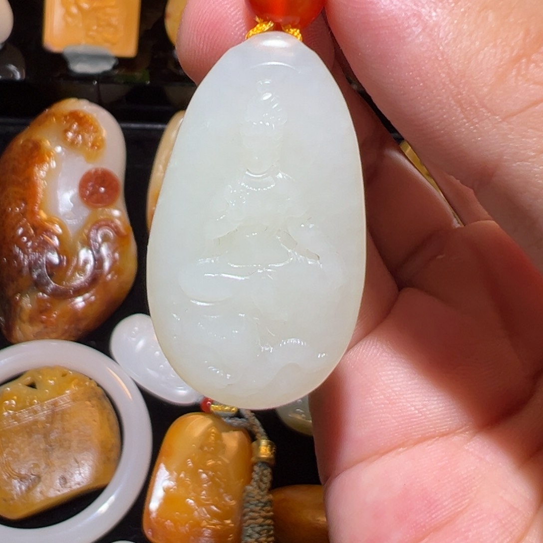 和田玉未镶嵌颈饰