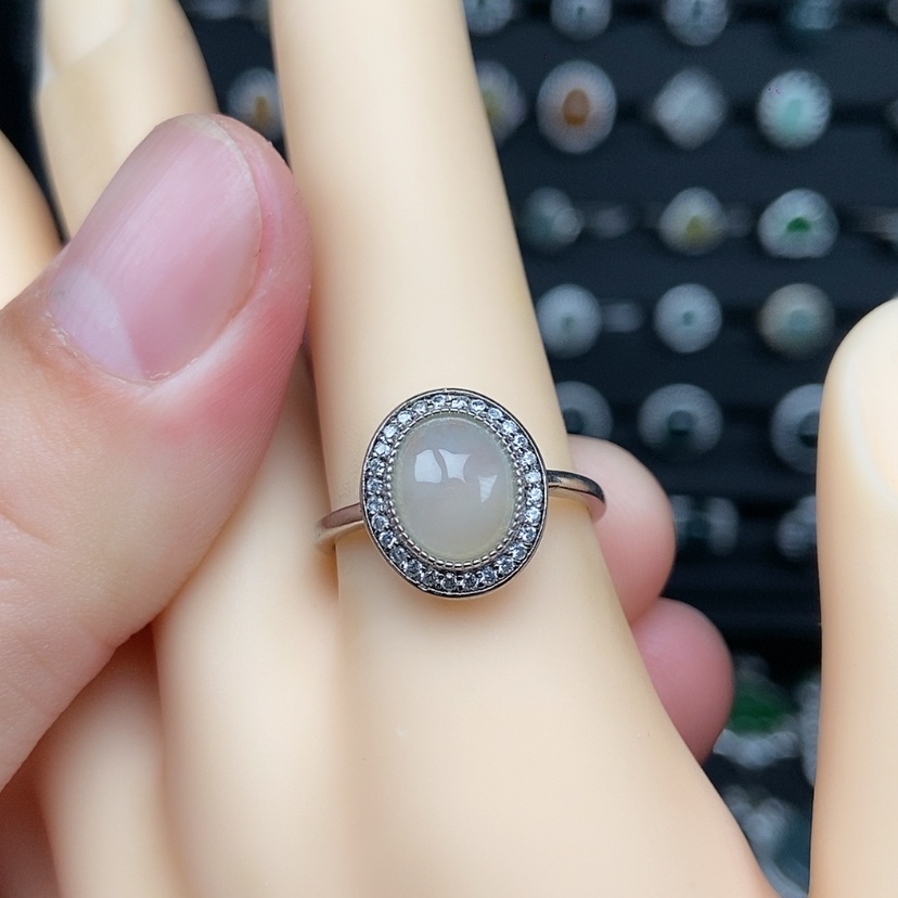 【闪购商品】银S925镶嵌戒指翡翠
