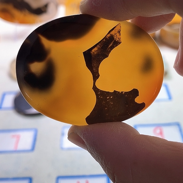 玛瑙/玉髓未镶嵌珠宝半成品