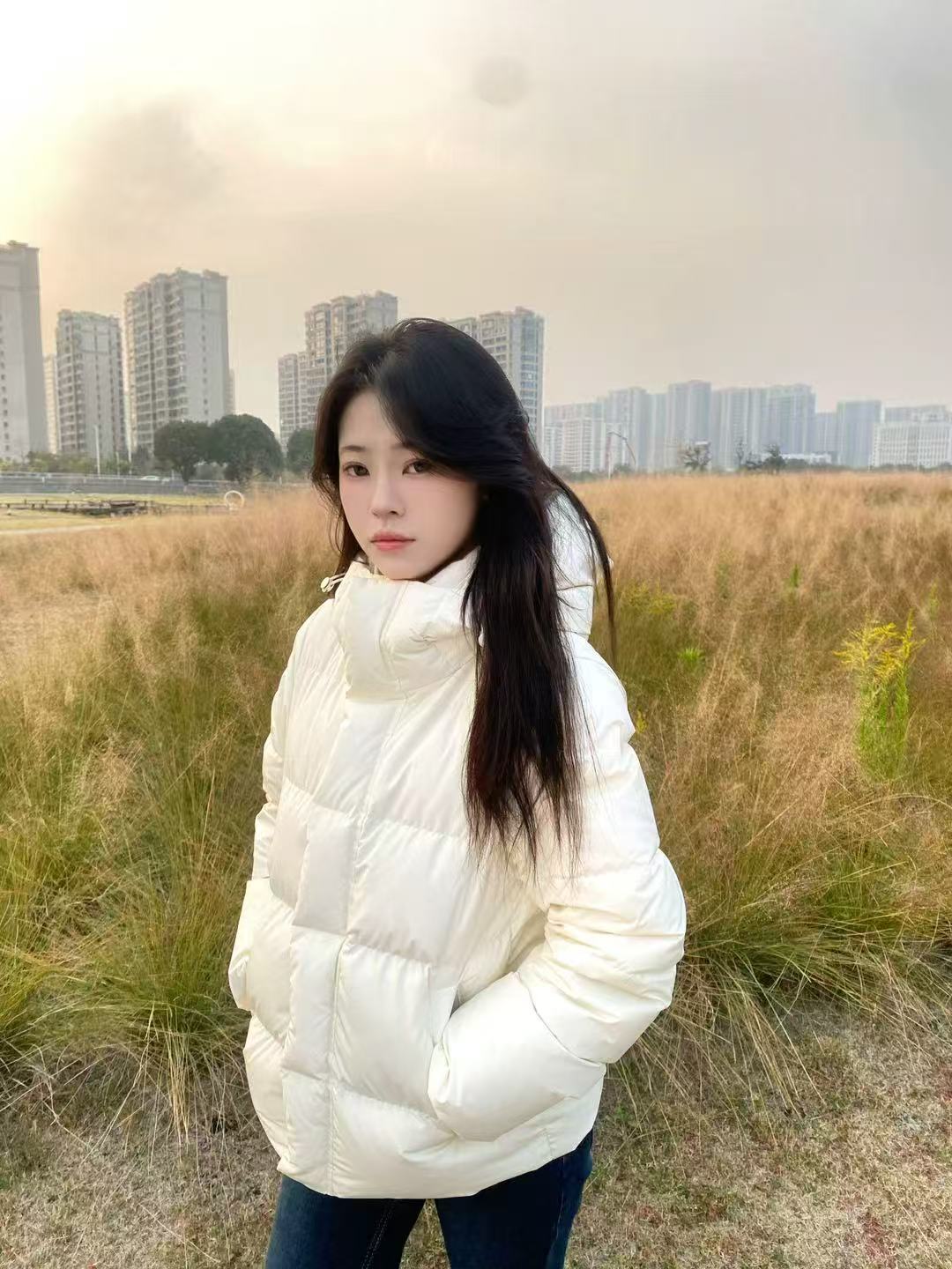 2025年新款百搭保暖男女三防连帽羽绒服户外休闲运动时尚气质外套