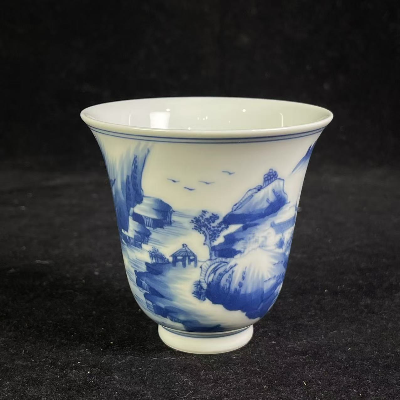 Y青花山水通景纹杯