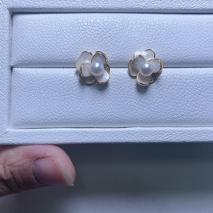淡水珍珠耳饰合金