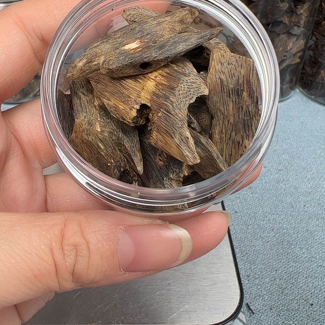 沉香木手把件奇楠白棋老块料20克