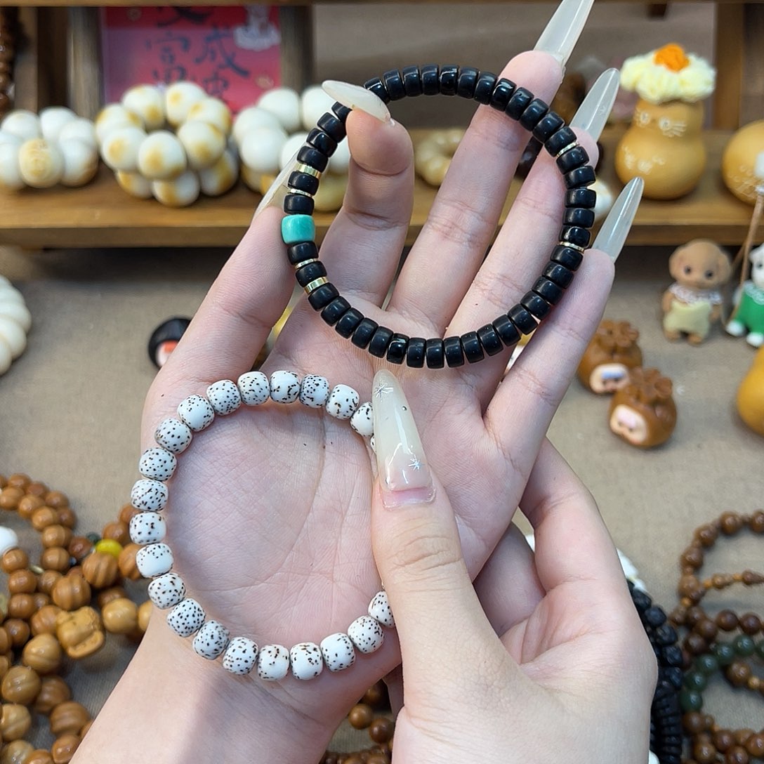 s***e吊坠星月菩提两串手串