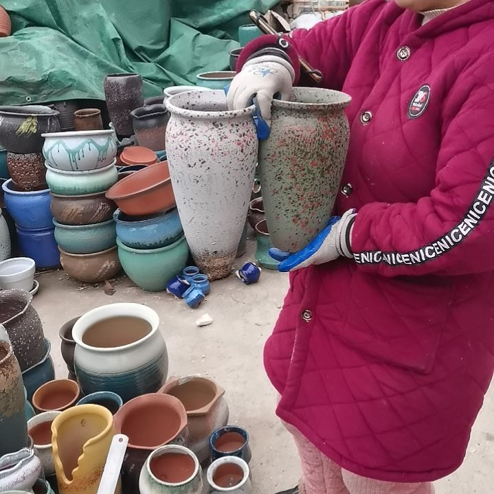 红陶口14高25瑕疵两个