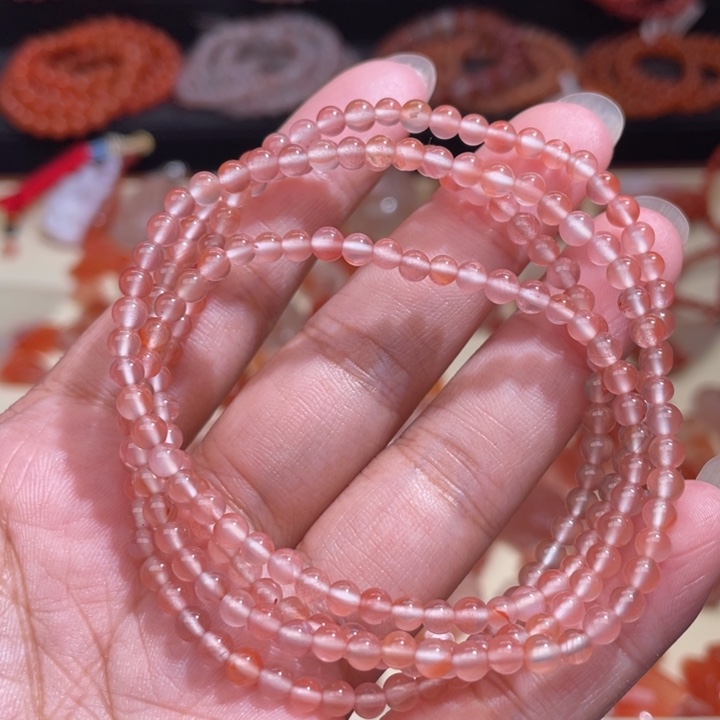 南红玛瑙冰粉多圈3.4m+未镶嵌095