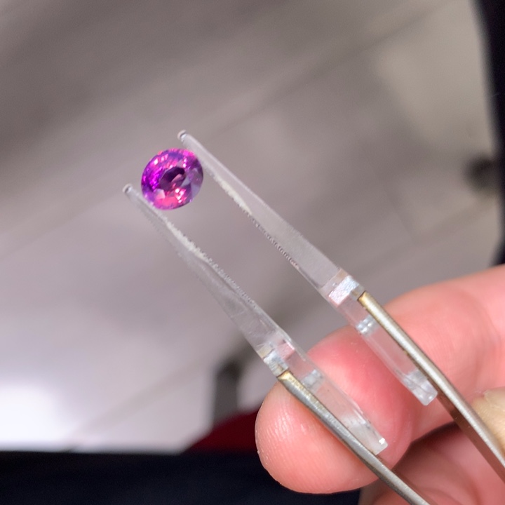 蓝宝石裸石未镶嵌