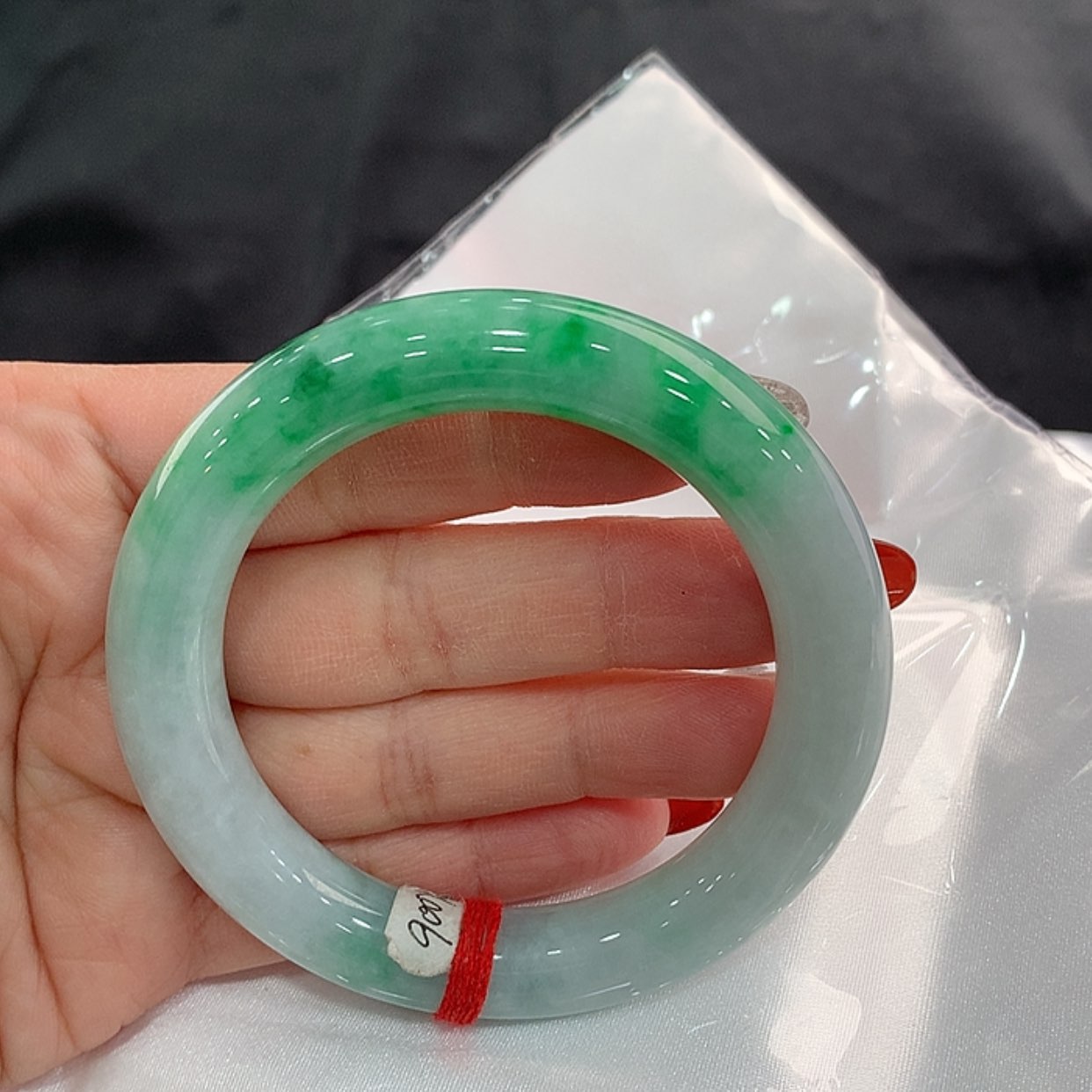 【闪购商品】翡翠手镯未镶嵌圆55