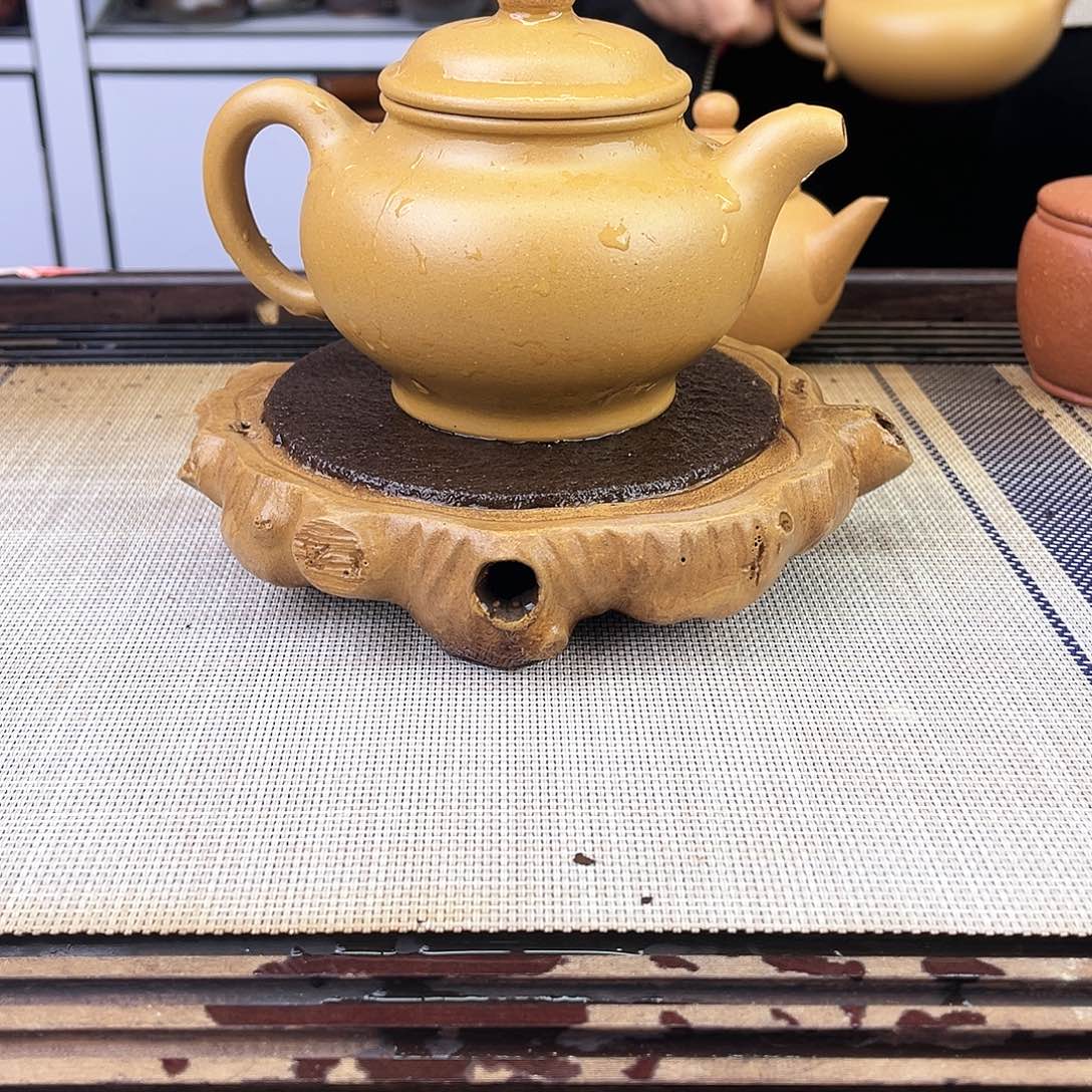 紫砂茶壶宜兴紫砂黄金段330c c