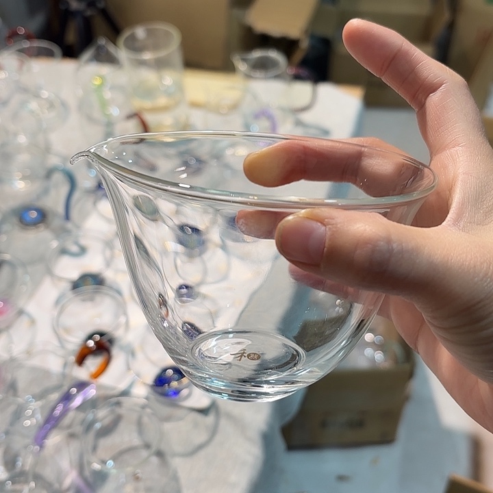 天见无耳公杯。              