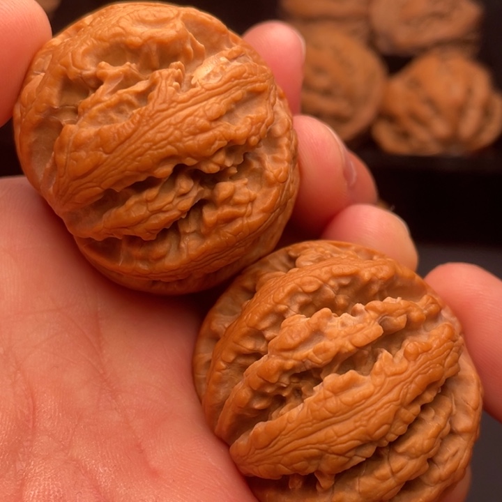 文玩核桃把件秦岭山脉