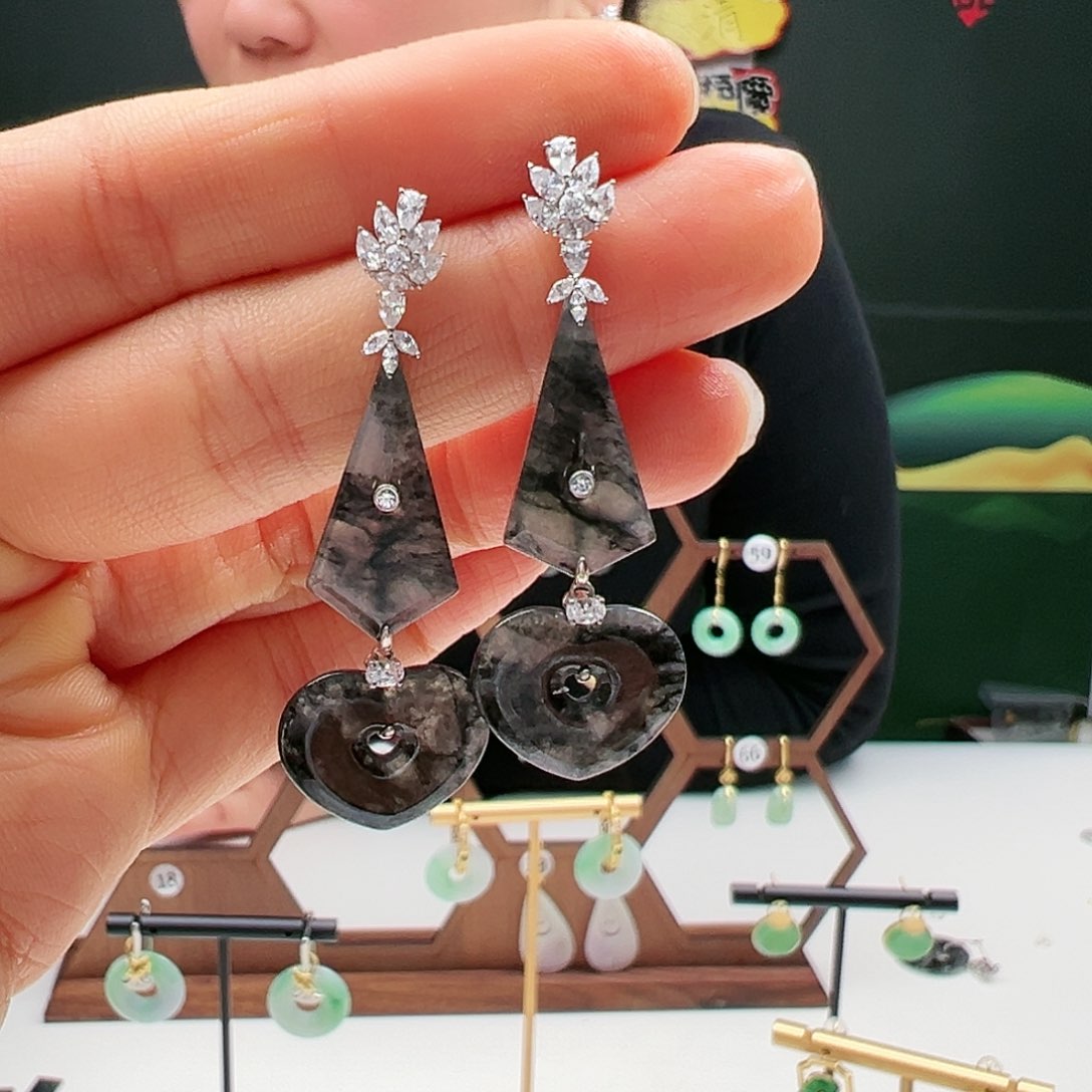 翡翠耳饰18K金镶嵌涵*天然翡翠耳饰18k金镶嵌