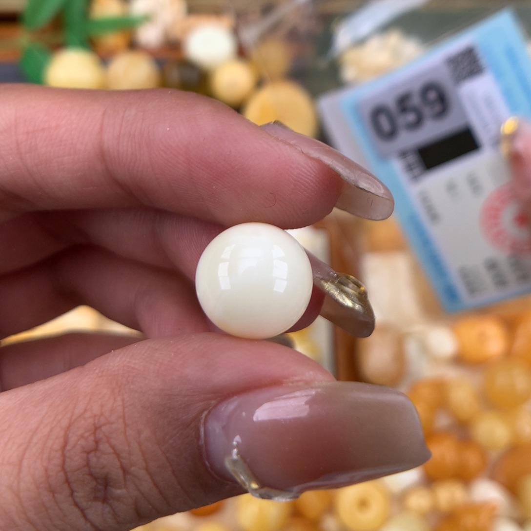 琥珀珠宝奇石未镶嵌12.2