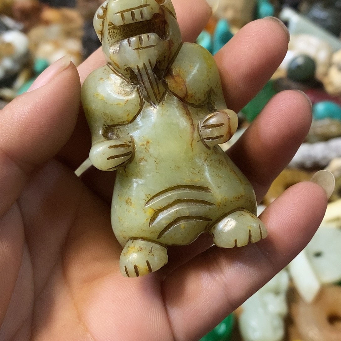 和田玉（糖玉）未镶嵌挂件
