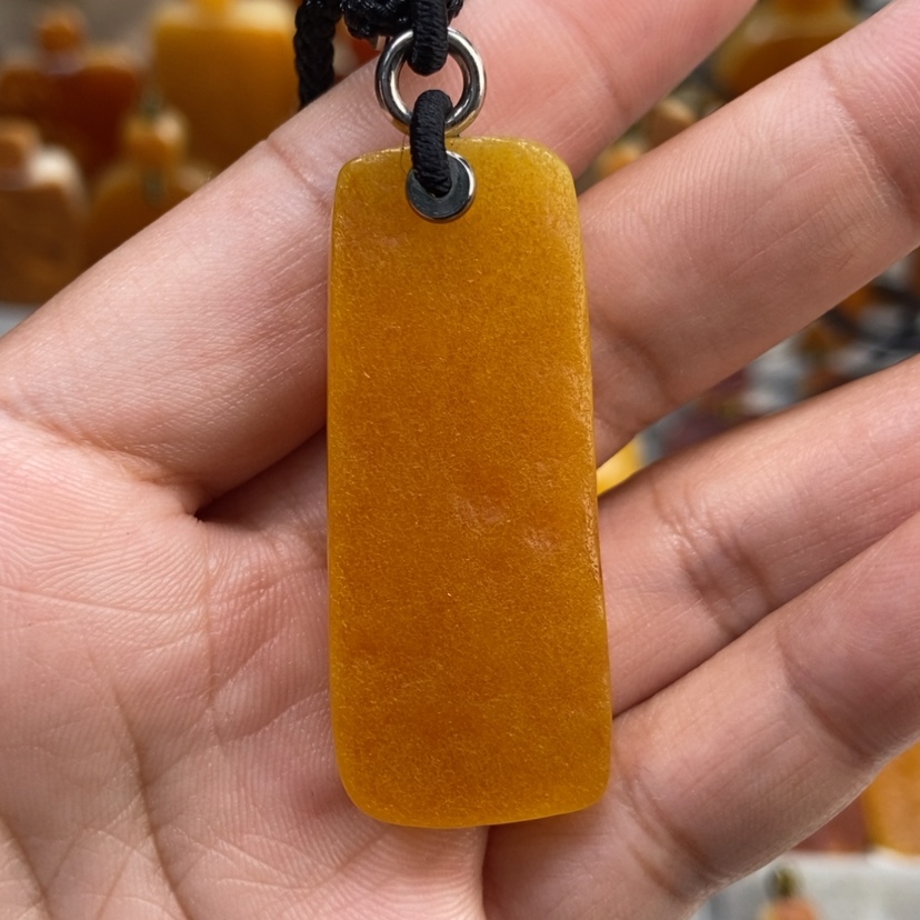 【闪购商品】琥珀颈饰未镶嵌