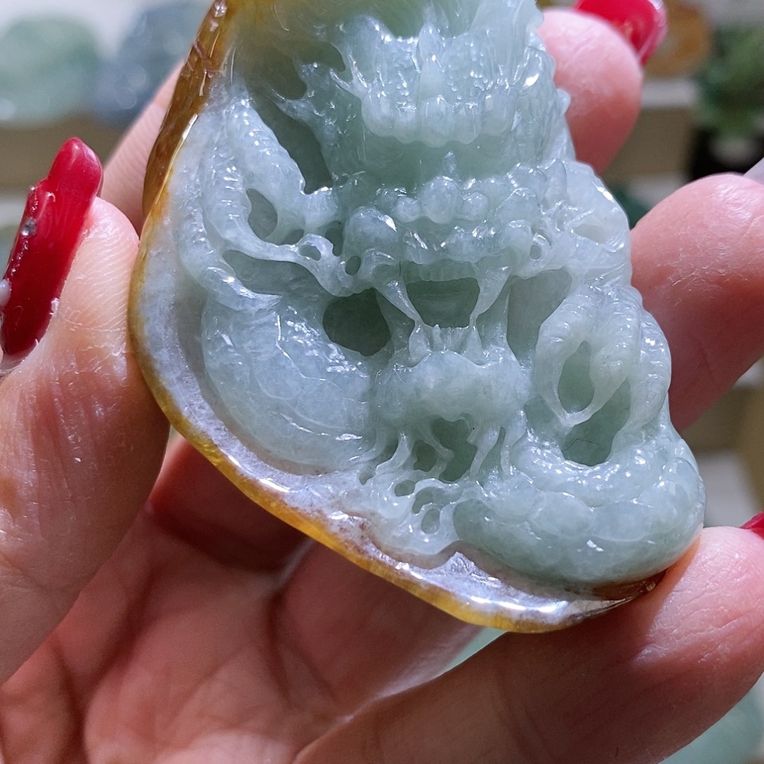 【闪购商品】翡翠颈饰未镶嵌龙牌