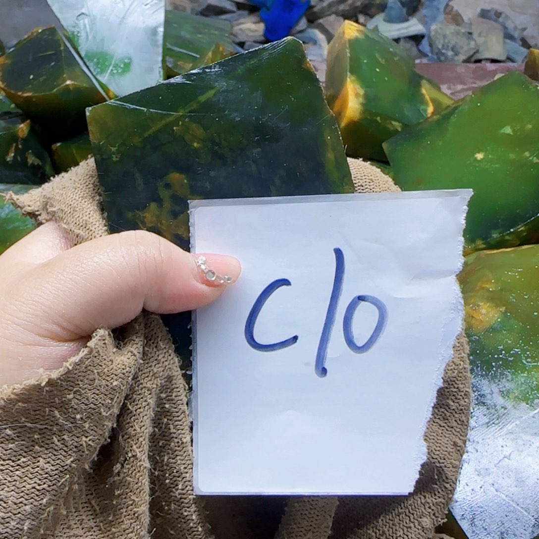 骏***啸蛇纹石玉未镶嵌岫玉