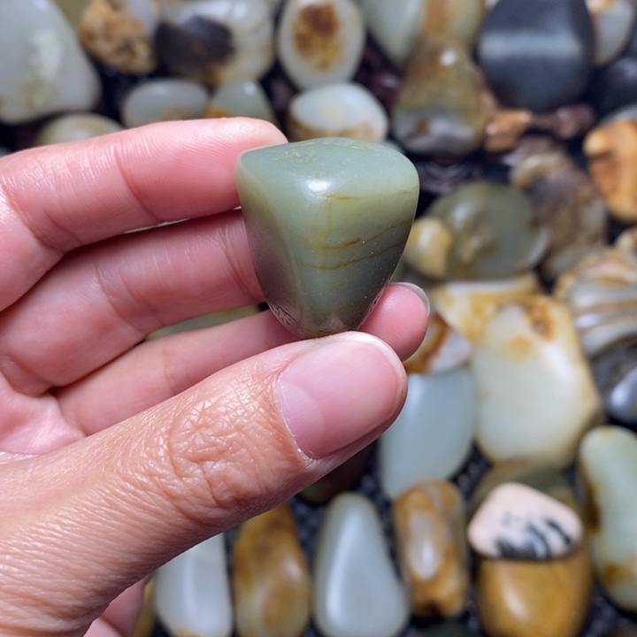 和田玉（青玉）8未镶嵌