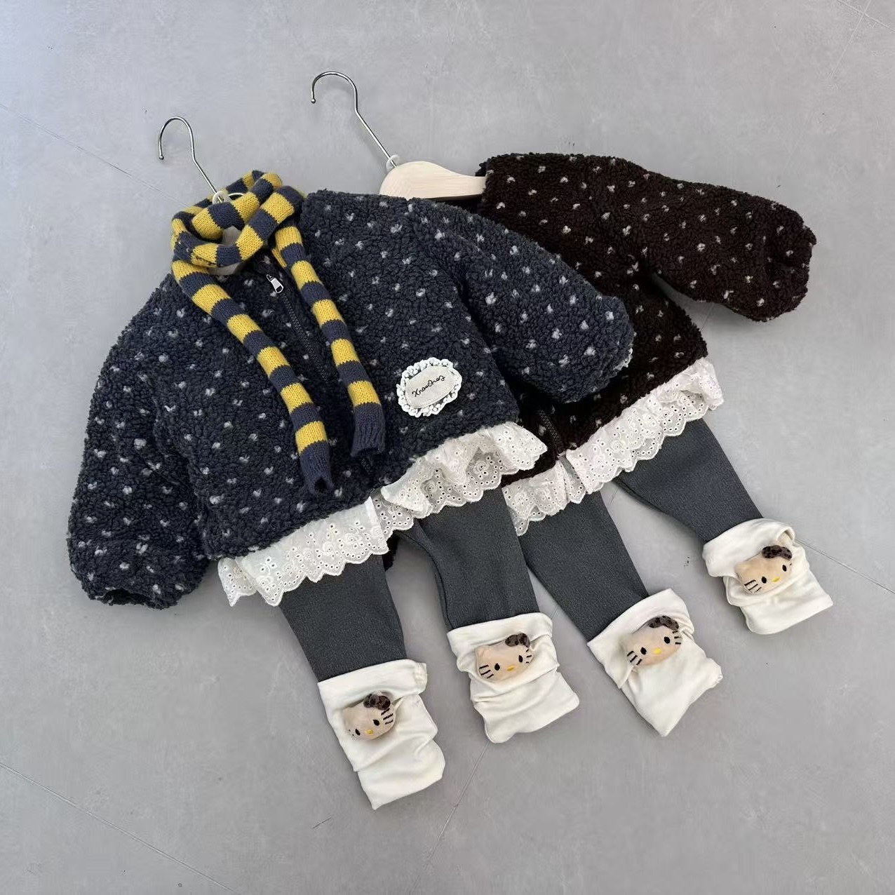 女童韩版森系加绒外套打底裤围巾三件套套装B33