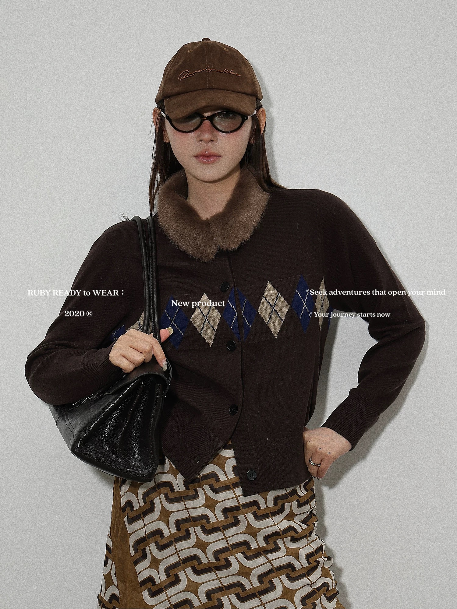 AG  高级感菱形格毛领针织开衫