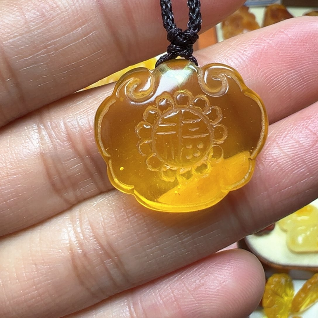 琥珀吊坠(不含链)未镶嵌