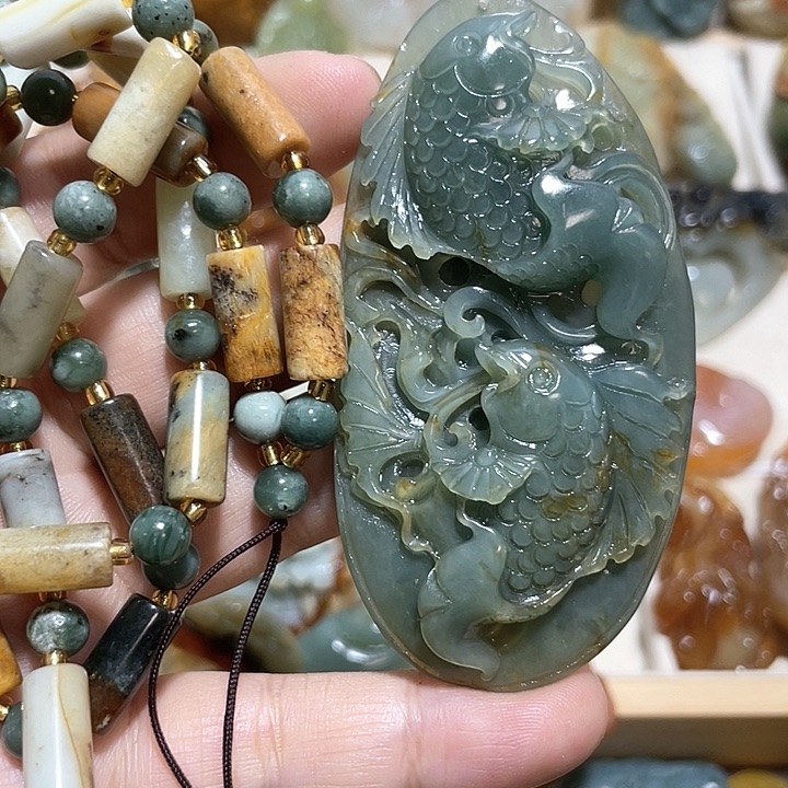 岫玉吊坠(赠链)未镶嵌