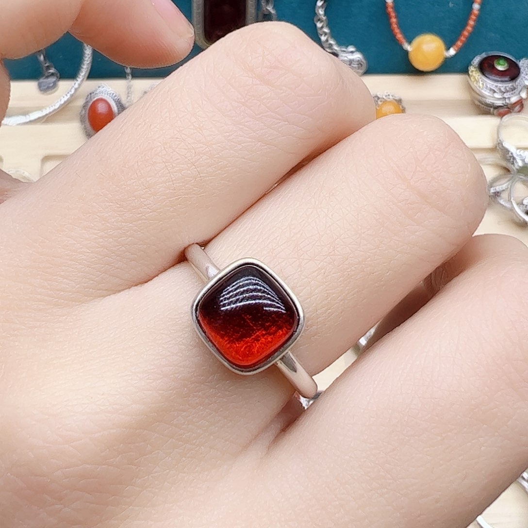 血珀戒指银S925镶嵌天然