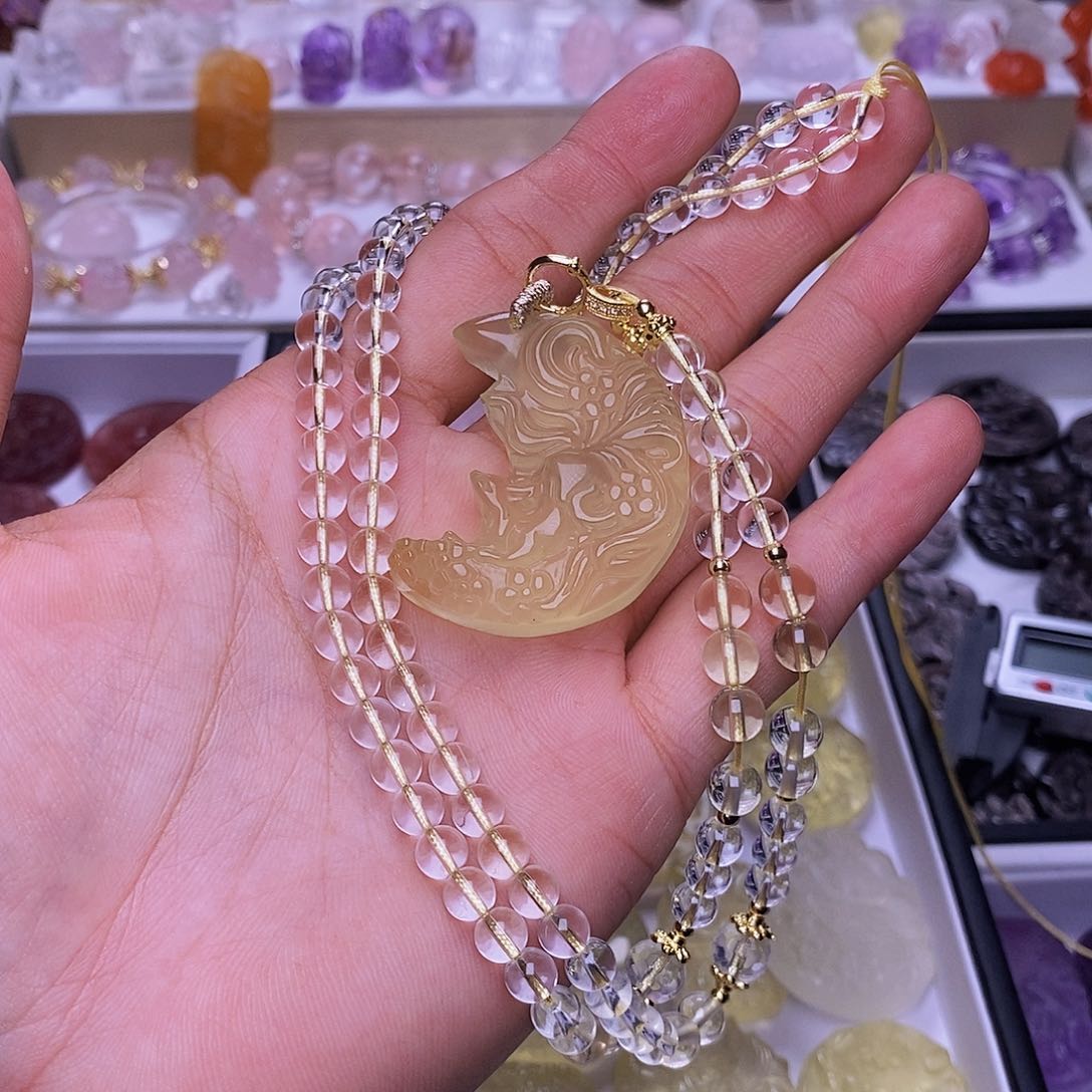 水晶颈饰未镶嵌黄水月亮狐 送链子