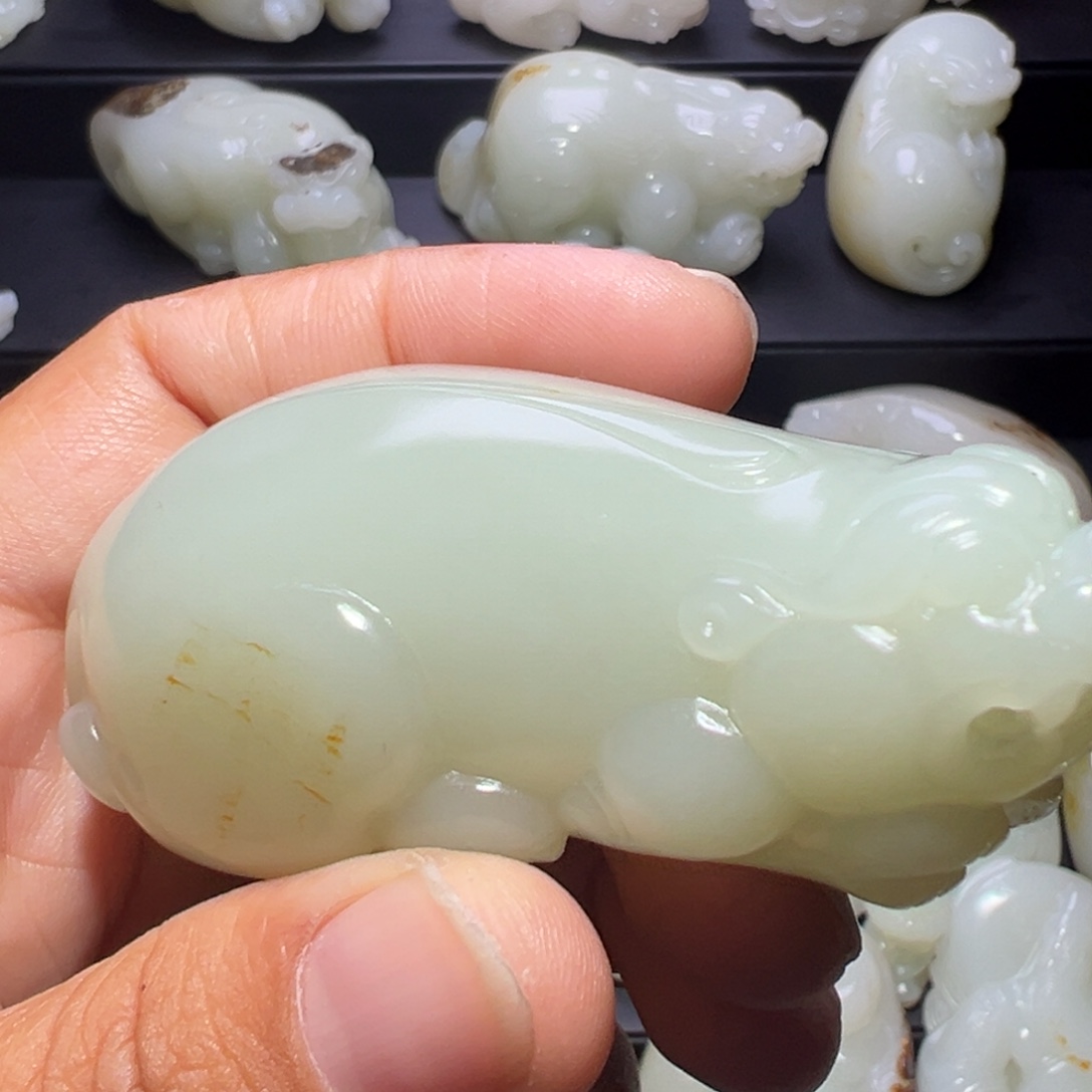 等***风和田玉未镶嵌颈饰