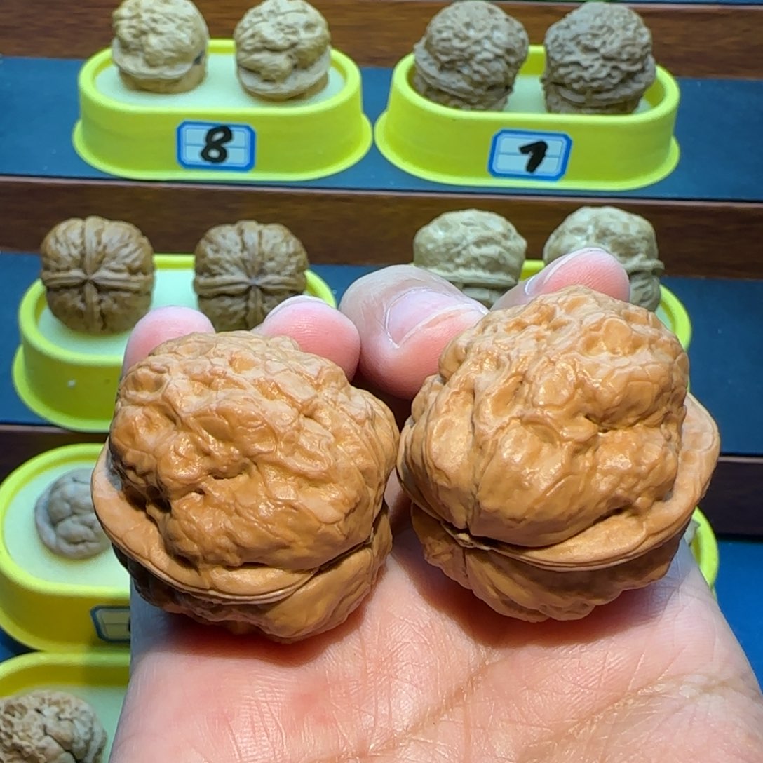 把件桃核金蟾疙瘩包