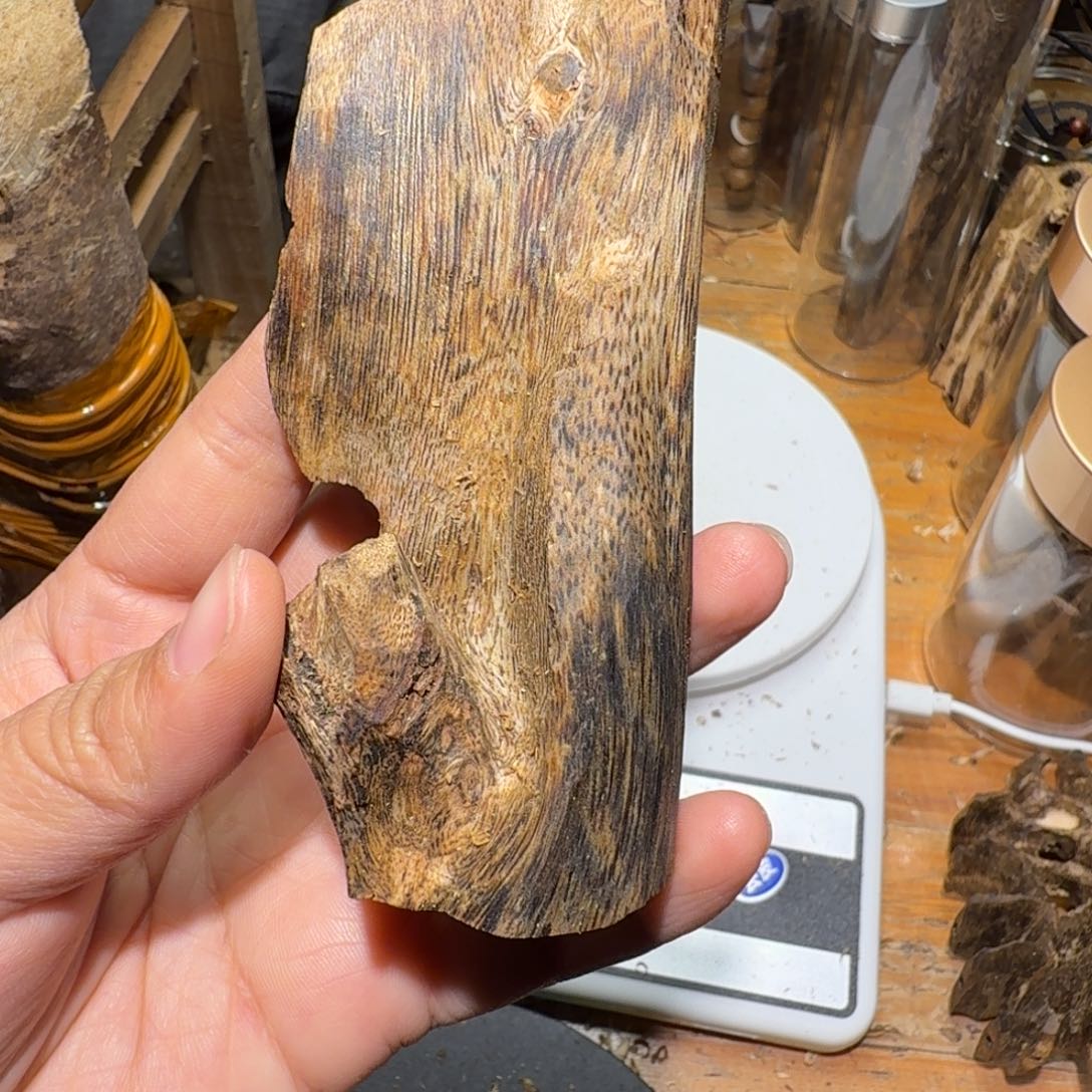 棋楠沉香白奇块料36克