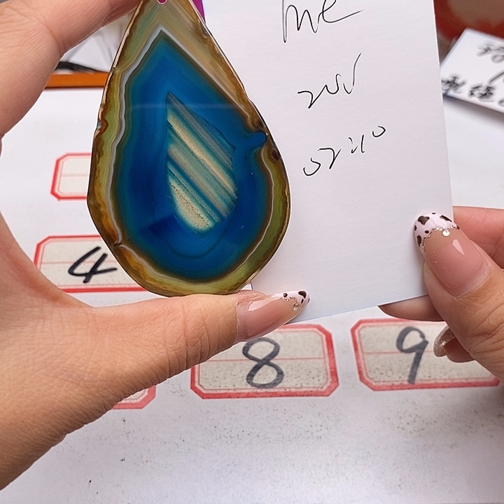 M****玛瑙/玉髓未镶嵌颈饰