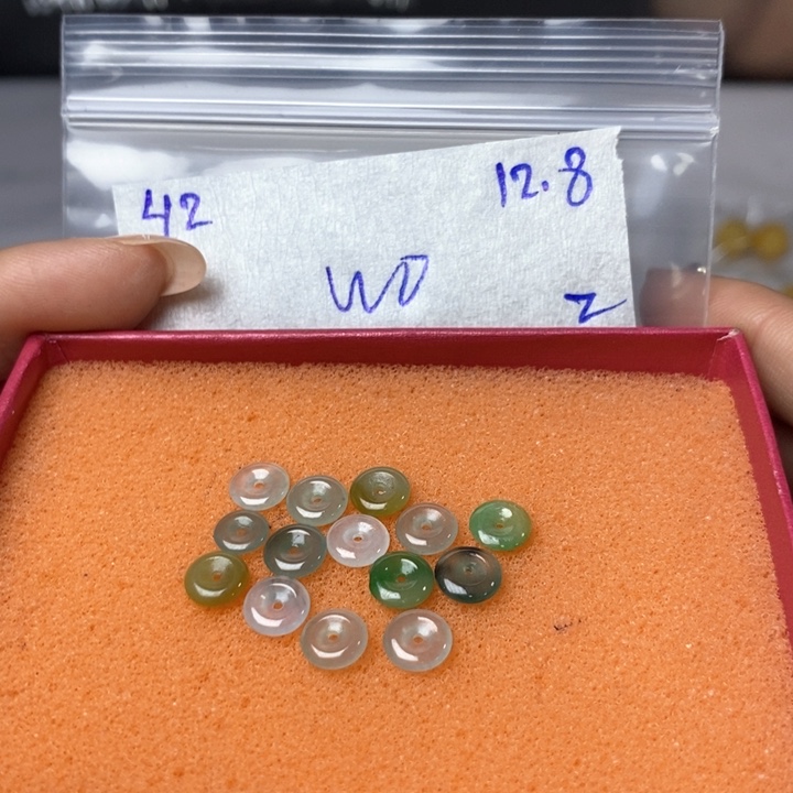 定制翡翠未镶嵌不退