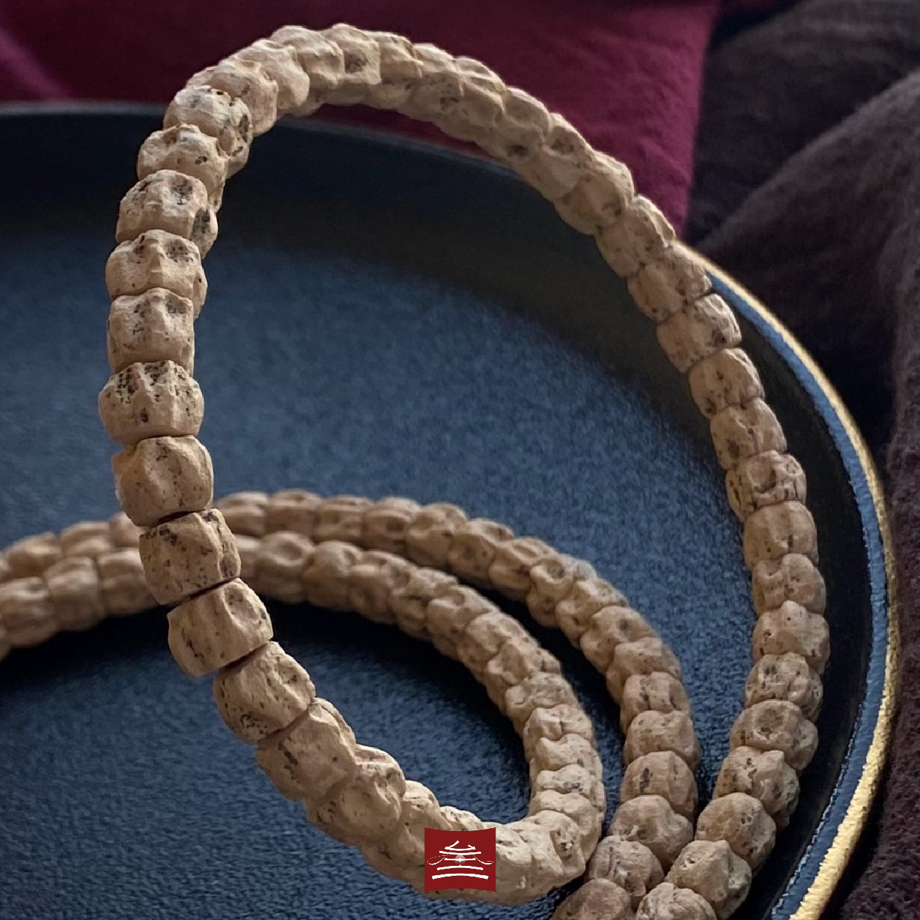 大哥！我还抢了二斤山里红！-热振多棱鬼脸直切柏香籽长串