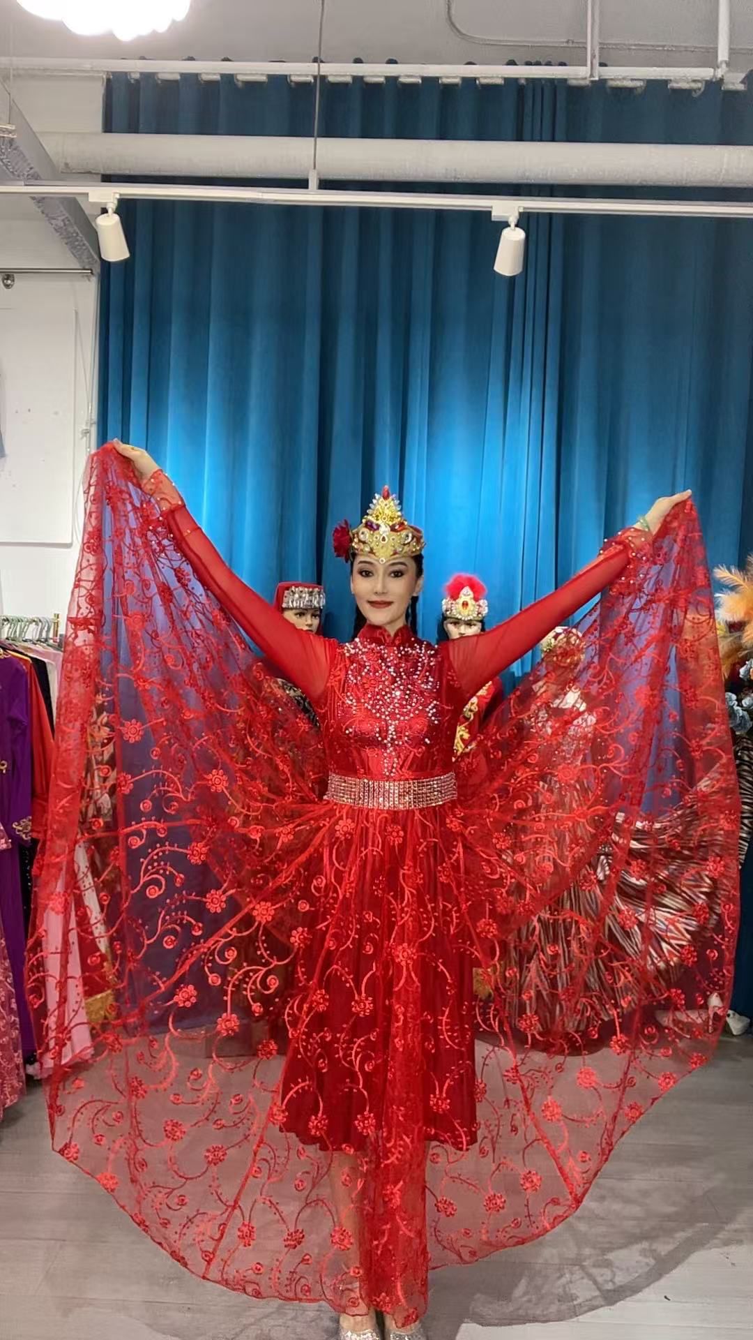 时尚民族服饰大红色蕾丝印花大摆裙气质高雅