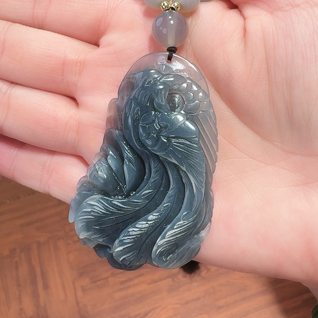 岫玉未镶嵌颈饰吊坠