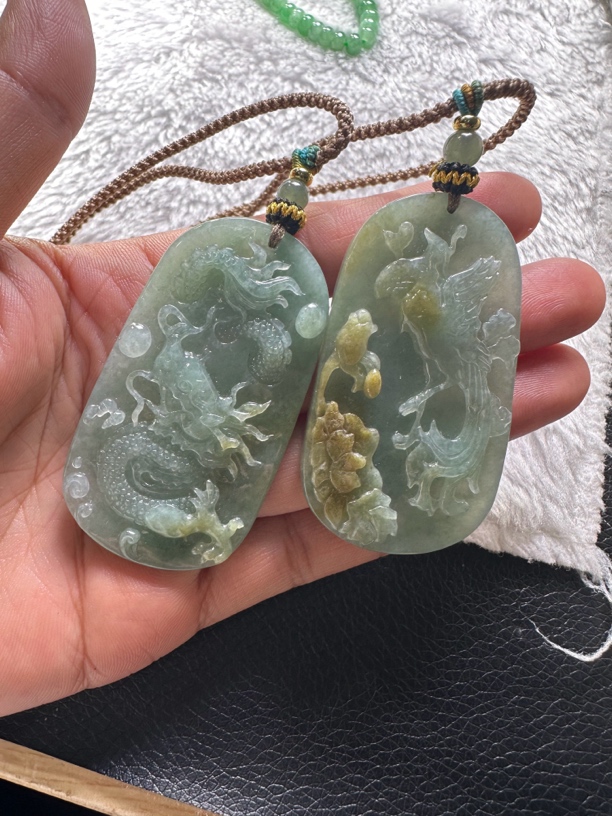 缅甸A货翡翠挂件