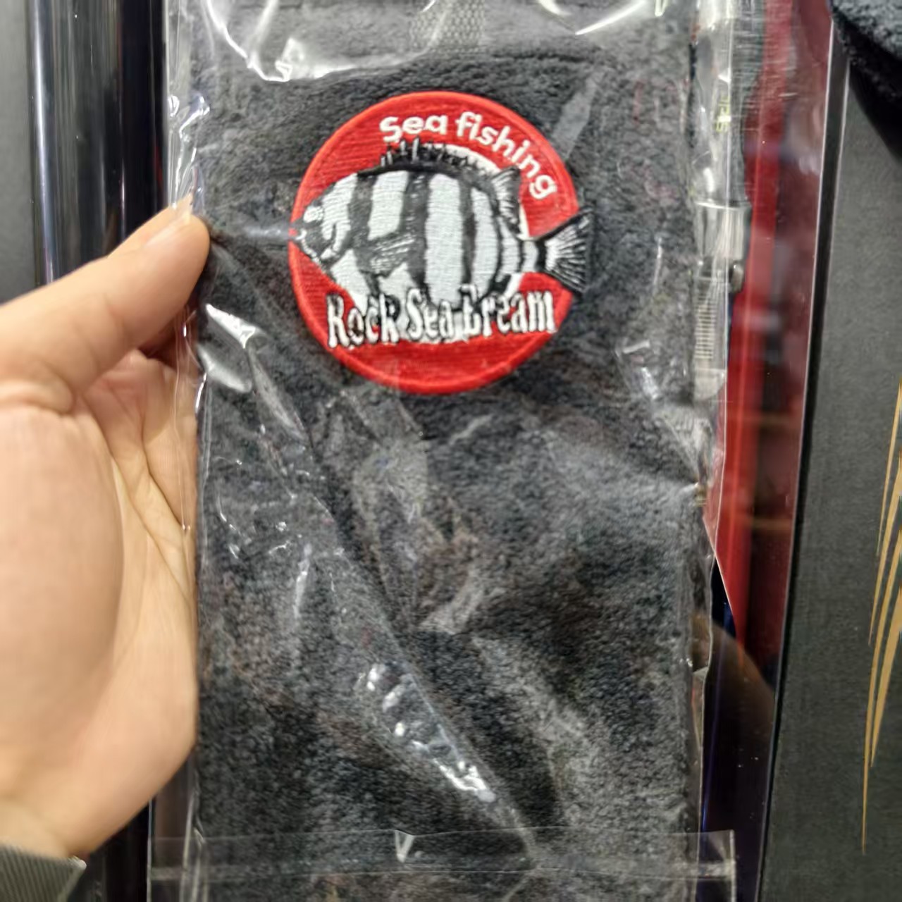 刺绣钓鱼毛巾 防滑耐磨加厚款