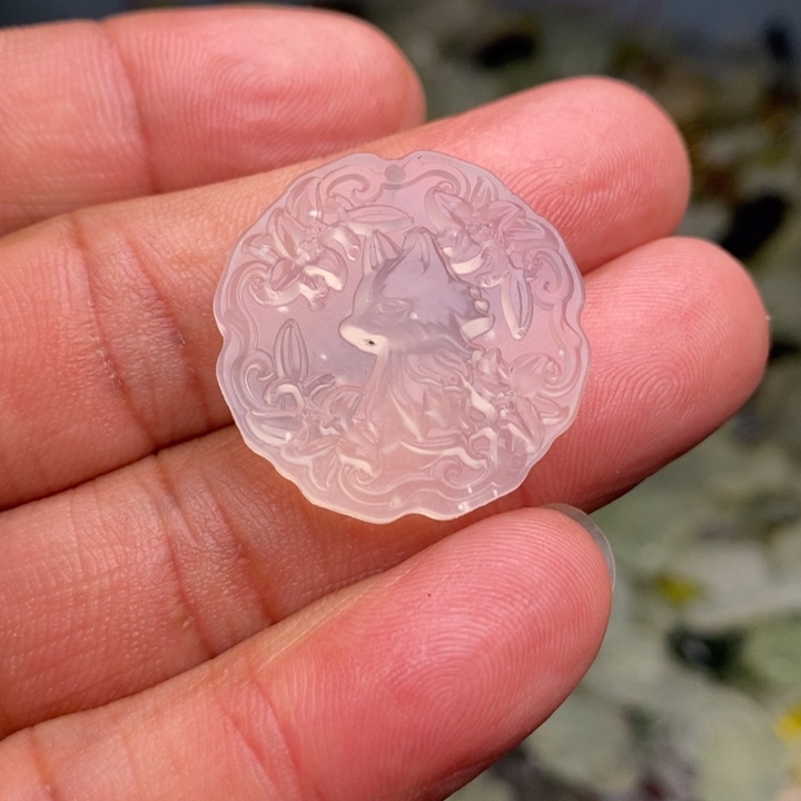 蛇纹石玉颈饰合金78