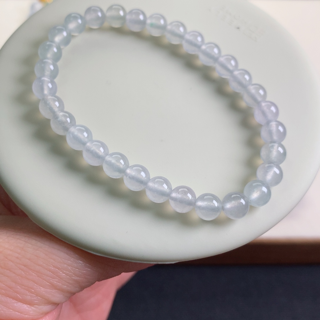 翡翠手串未镶嵌卡6