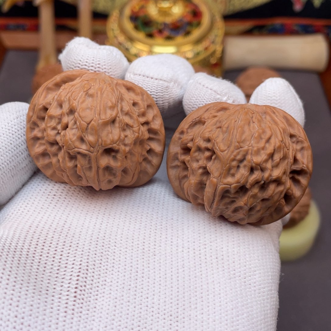 核桃把件40:山地红皮磨盘