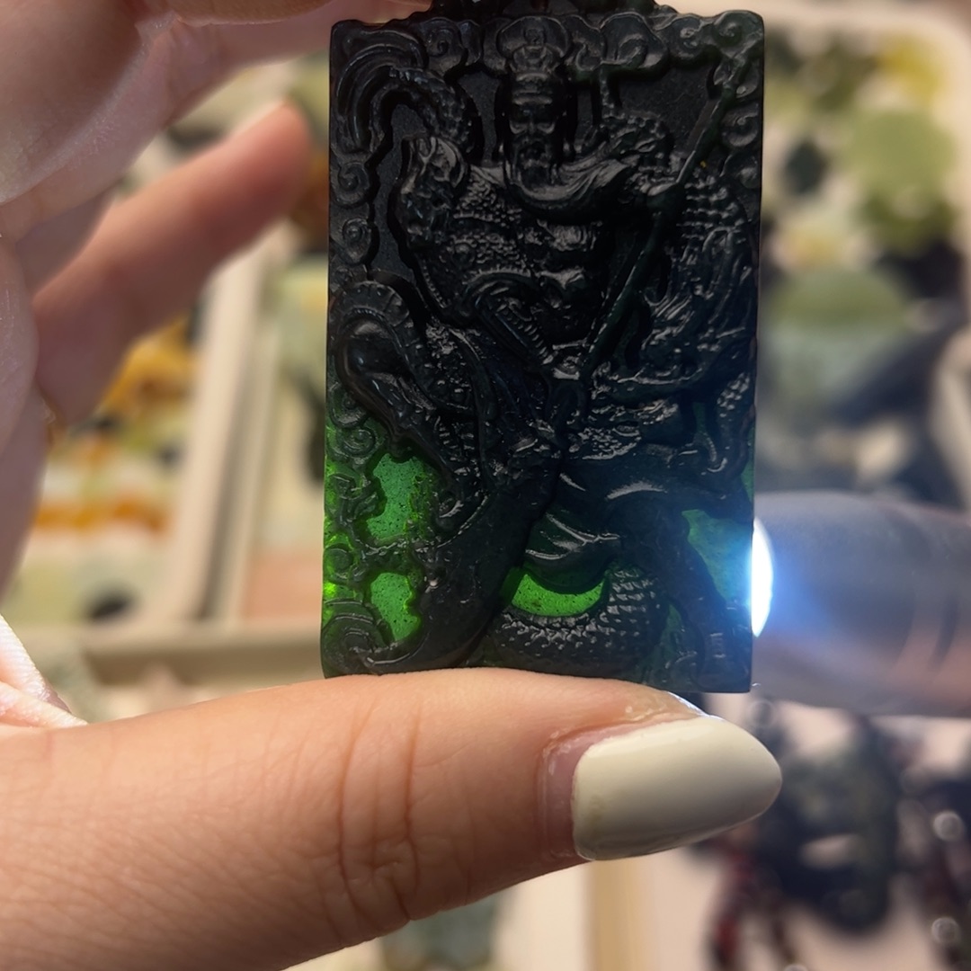 蛇纹石玉合金颈饰