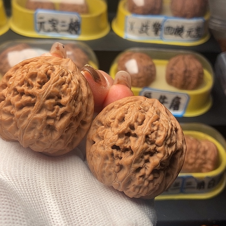 文玩核桃吊坠凤凰台文玩核桃把件