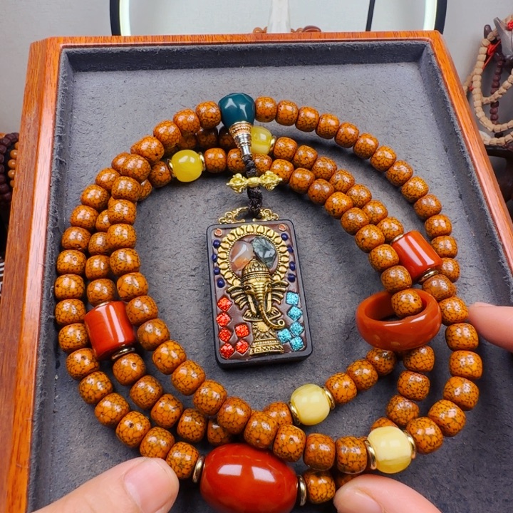 吊坠星月菩提脖挂