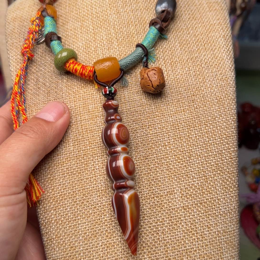 玛瑙/玉髓颈饰未镶嵌