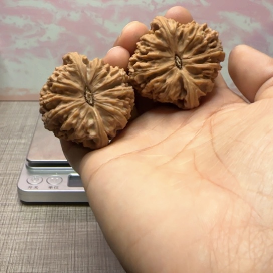 桃核吊坠明****核桃核桃