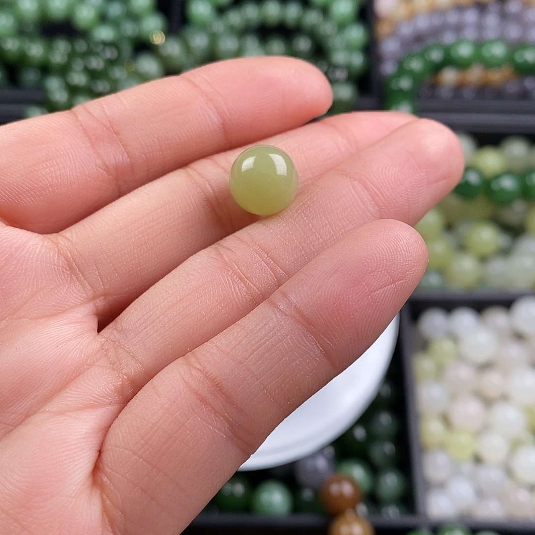 和田玉未镶嵌珠宝半成品