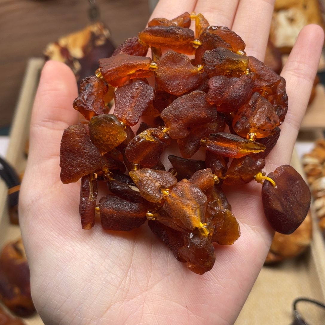 琥珀未镶嵌珠宝奇石