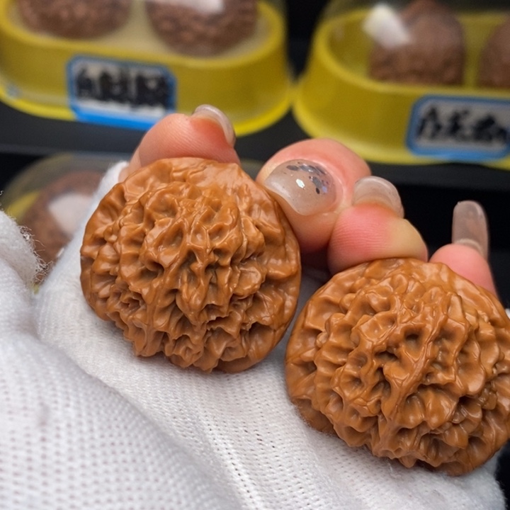 手串/手链核桃淋****伞秦闷