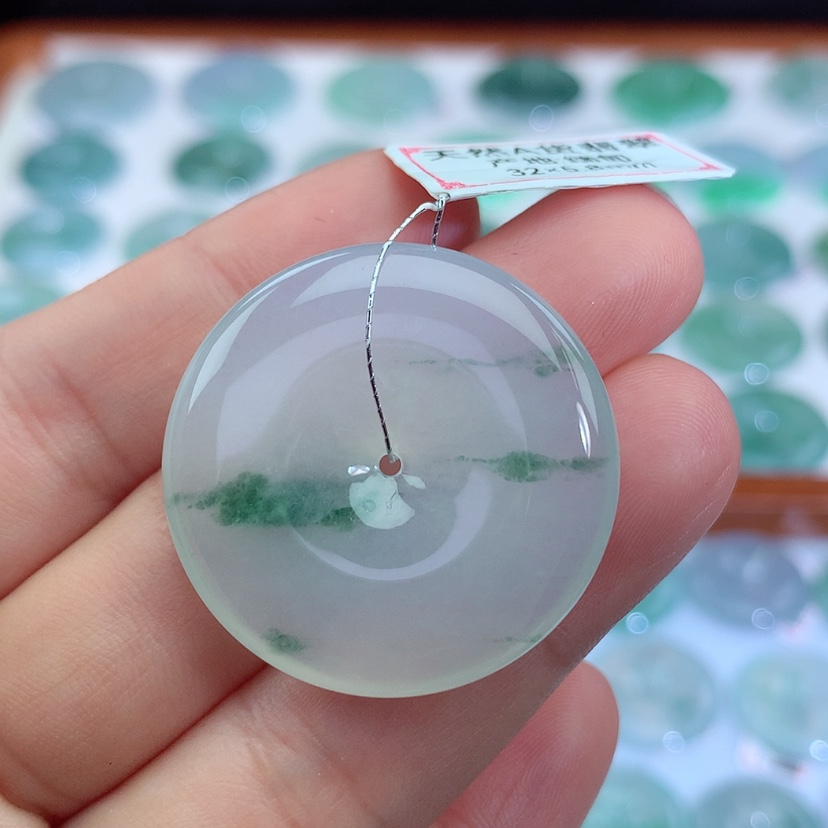 【闪购商品】翡翠吊坠(不含链)未镶嵌